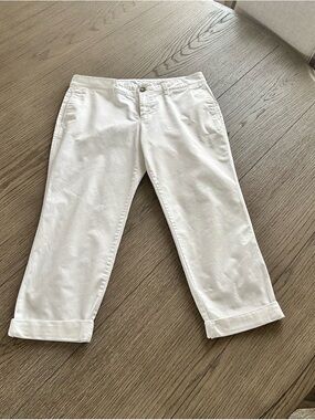 GAP White Cropped Chino Jeans